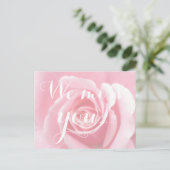 お恋しく思手書きタイポグラフィピンクローズ ポストカード (スタンド正面)