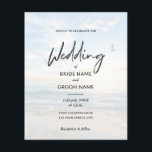 お手頃価格のエレガントなビーチフォトウェディング招待状 チラシ<br><div class="desc">費用を抑えたミニマルでエレガントなブラック＆ホワイトビーチフォトウェディング招待状。シンプルでモダンなデザインに遊び心のある手書きカリグラフィー、広々としたホワイトスペース、トロピカルパラダイスの背景写真2枚を採用。自分だけのウェディング招待状のグラフィックデザインを簡単に作成できます。</div>