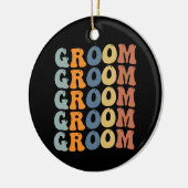 お揃いの準備中の花嫁と新郎　結婚　新郎 セラミックオーナメント (左)