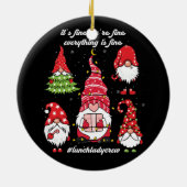 お昼の女性クルーすべてが楽しい素晴らしクリスマス セラミックオーナメント (裏面)