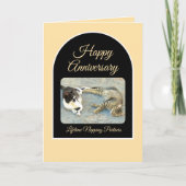 お昼寝のパートナーと子猫の幸せな記念日 カード (正面)