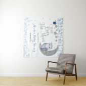 お月を超えたフクロウのベビーシャワータペストリー タペストリー (インサイチュ(横))