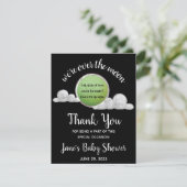 お月様を飛び越えて感動的なベイビーシャワーのためのEOSリップバームのプレゼント (スタンド正面)