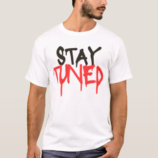 お楽しみに Tシャツ