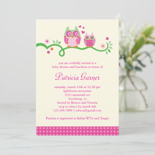 お母さんおよびベビーのフクロウの女の赤ちゃんのシャワーの招待状 招待状 (スタンド正面)