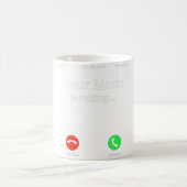 お母さんがお母さんに電話してる コーヒーマグカップ (中央)