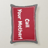 お母さんに電話して!クランベリーレッドとグレー アクセントクッション (正面(垂直))