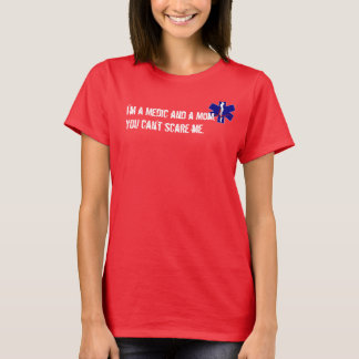 お母さんの医者のTシャツ Tシャツ
