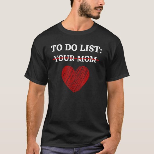 お母さんの皮肉なことわざをリストするには Tシャツ (正面)