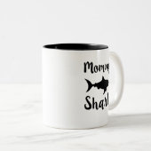 お母さんの鮫のコーヒー・マグのおもしろいなお母さんのギフト ツートーンマグカップ (正面右)