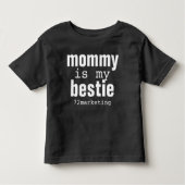 お母さんは私のbestieのベビーの幼児のワイシャツの男の子のブロックです トドラーTシャツ (正面)