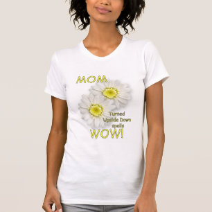 お母さんは綴りWOWひっくり返しました! Tシャツ