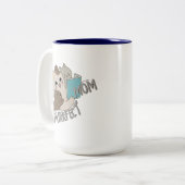 お母さんを狙う ツートーンマグカップ (正面左)