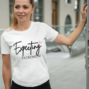 お母さんプレゼントと女性妊娠を期待する Tシャツ