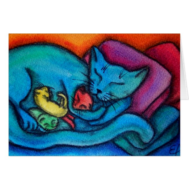 お母さん猫は彼女の子ネコを愛します (正面横)