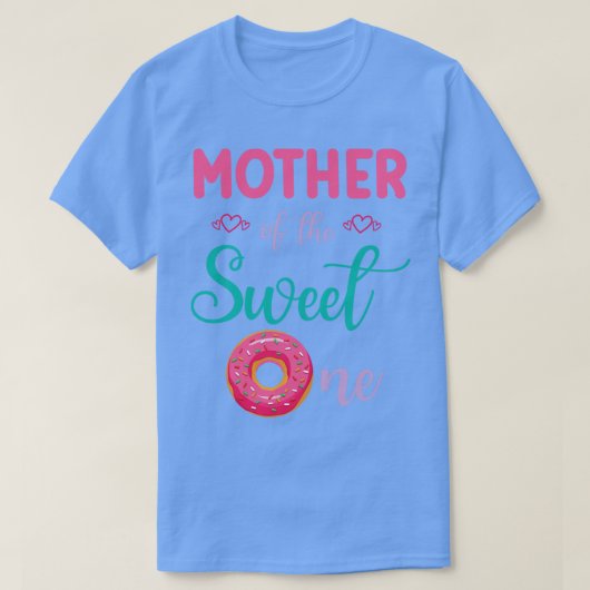 お母さん私に幸せな甘い一つのドーナツのケーキ Tシャツ (デザイン正面)