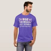 お母さん マウムマウ 偉大なマウムマウ 祝福され続ける 偉大なM Tシャツ (正面フル)