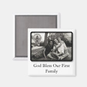 お母さん～神は私たちの最初の家族を祝福する マグネット (正面/裏面)