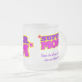 お母すごいさんスーパーヒーロ感謝していスタイル フロストグラスマグカップ (正面右)