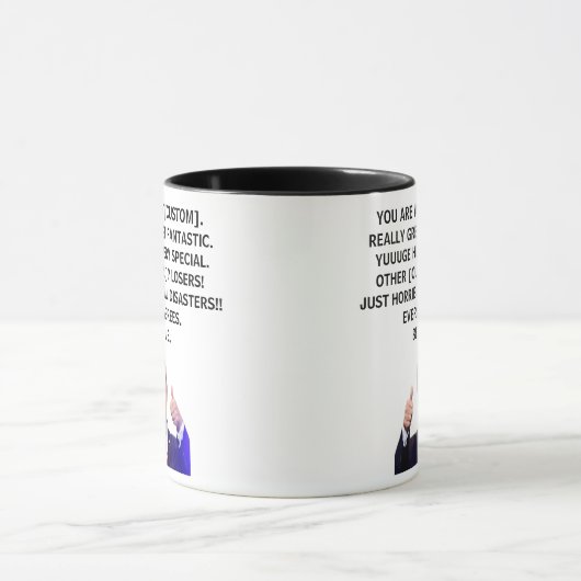 お母パーソナライズされたさんパパおじさん妹のためのトランプのマグ。 マグカップ (中央)