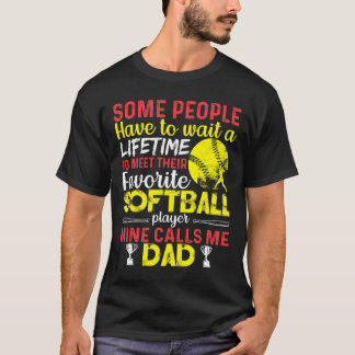 お気に入りのソフトボール選手がパパと呼んでくれる面白いデザイン _1  Tシャツ