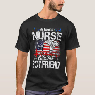 お気に入りの看護師がボーイフレンドと呼んでくれるレトロな父の日 Tシャツ