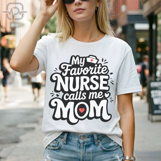お気に入りの看護師は私を母と呼ぶ Tシャツ