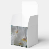 お気に入りボックスにパーソナライズされた白いラン フェイバーボックス (オープン)