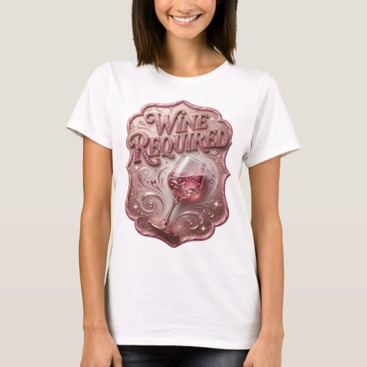 お洒落なピンクのWINE REQUIREDプリント Tシャツ (正面)