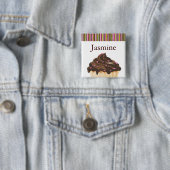 お洒落なベーカリーのカップケーキの名札 缶バッジ (インサイチュ)