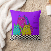 お洒落な猫の顔の枕紫色および水玉模様 クッション (ブランケット)