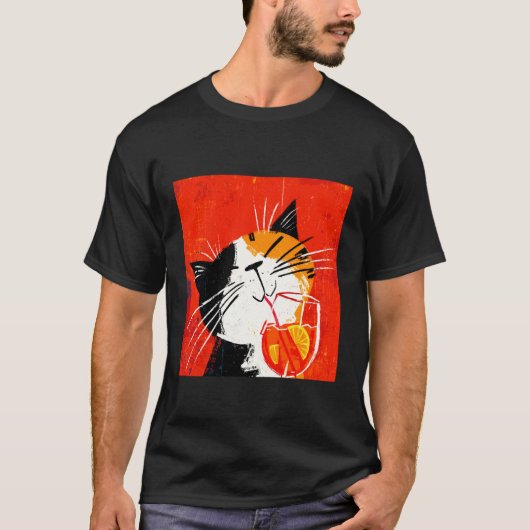 お洒落にオレンジジュースを飲むネコ Tシャツ (正面)