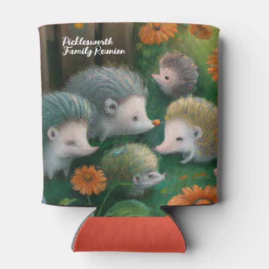 お洒落ハリネズミ一家が庭でピクニックをする 缶クーラー (裏面)