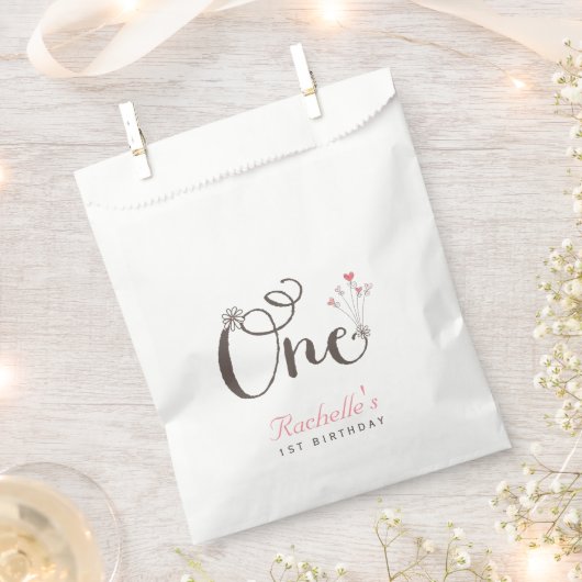 お洒落ワンピンクハート女子1日パーティー フェイバーバッグ (クリップ留めされた状態)