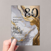 お洒落金ゴールド | ホワイトマーブルモダン80誕生日パーティー アクリル招待状 (インサイチュ (ポータブル))