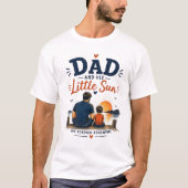 お父さんと小さな息子の永遠の冒険Tシャツ Tシャツ (正面)