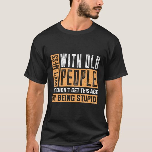 お父さんの日にオヤジするな Tシャツ (正面)