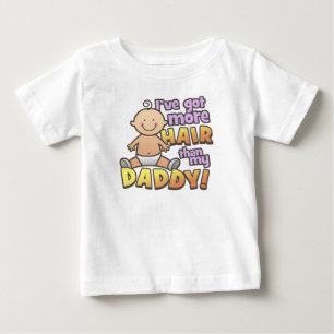 お父さんのTシャツ及びギフトよりより多くの毛 ベビーTシャツ