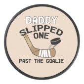 お父さんはおもしろいなゴールキーパーを過ぎて1つをスリップまたは滑ること アイスホッケーパック (正面)