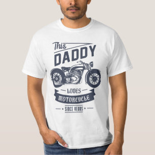 お父さんは父の日のギフトのためのオートバイを愛します Tシャツ