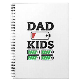 お父さん キッズ 電池 楽しい ヴィンテージ ベクター Tシャツ デザイン ノートブック