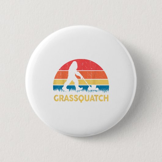 お父さん 芝刈り Grquatch ビッグフット 芝刈り機 ギフト 楽しい 缶バッジ (正面)