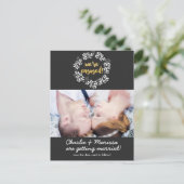 お知らせ婚約したの写結婚真はがき ポストカード (スタンド正面)