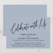 お祝いにご一緒しましょう エレガントな手書き フォント ダスティーブルー 招待状 (正面/裏面)