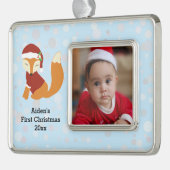 お祝いのベビーのキツネの初めてのクリスマスの休日 シルバープレートフレームオーナメント (左)