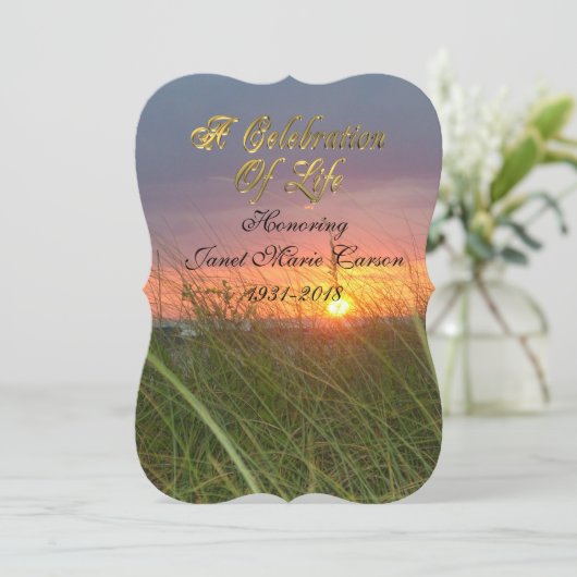 お祝いのライフ招待状ビーチ夕日 招待状 (スタンド正面)