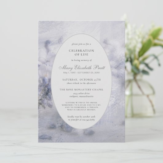 お祝いの人生の葬儀ほこりっぽい紫のフローラ 招待状 (スタンド正面)