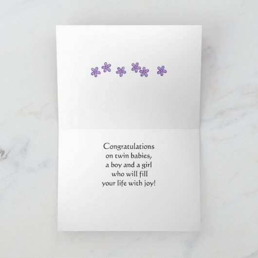 お祝いの対の女の赤ちゃんおよび男の子 カード (内部)