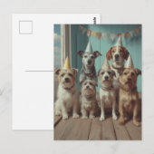 お祝いの帽子をかぶった犬の誕生日パーティー ポストカード (正面/裏面)