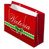 お祝いの赤い緑のクリスマスのデザインの名前をカスタムする ラージペーパーバッグ (正面アングル)